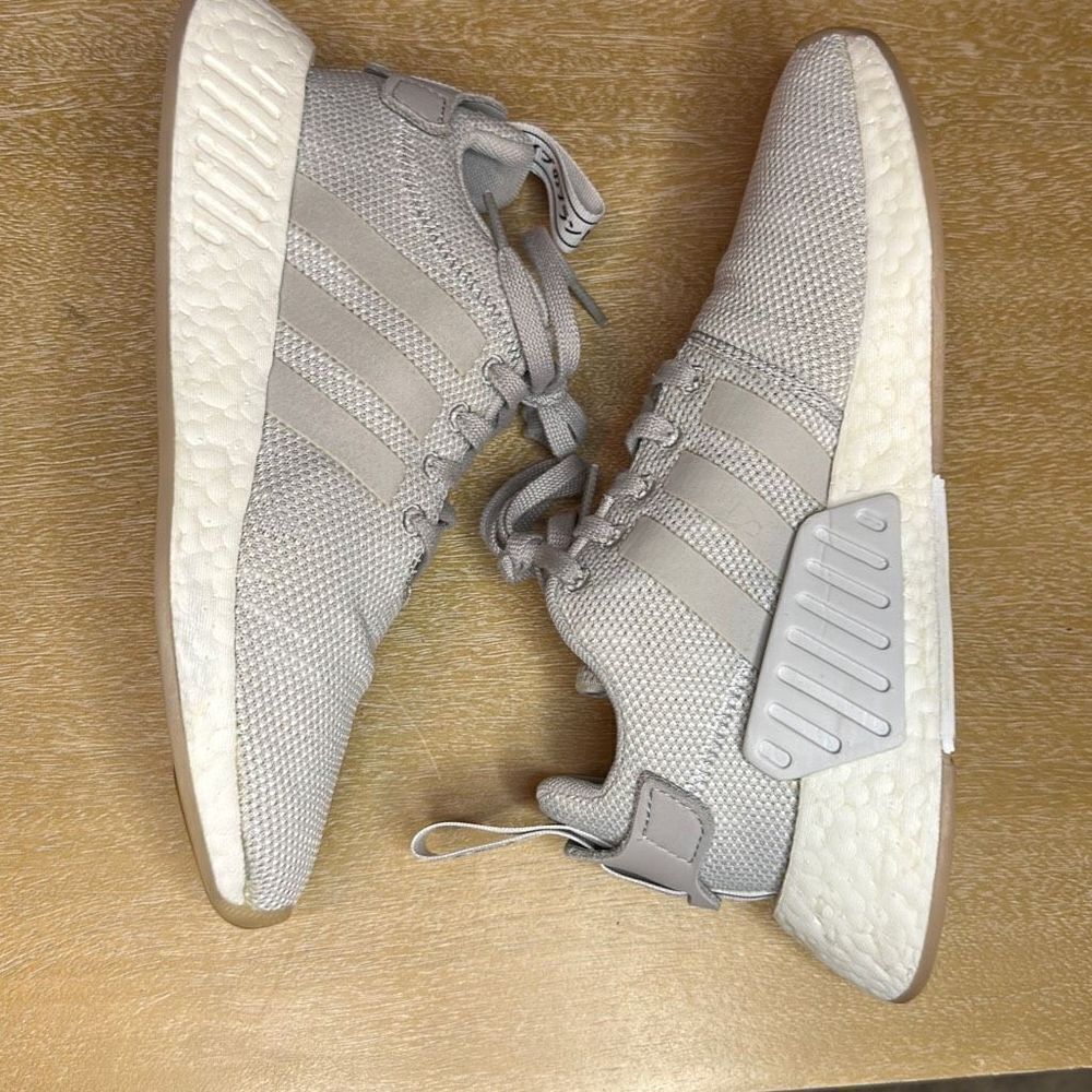 Adidas NMD R2 - Picture 7 of 8